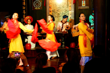 Trentwood Community House Chinese Dancing